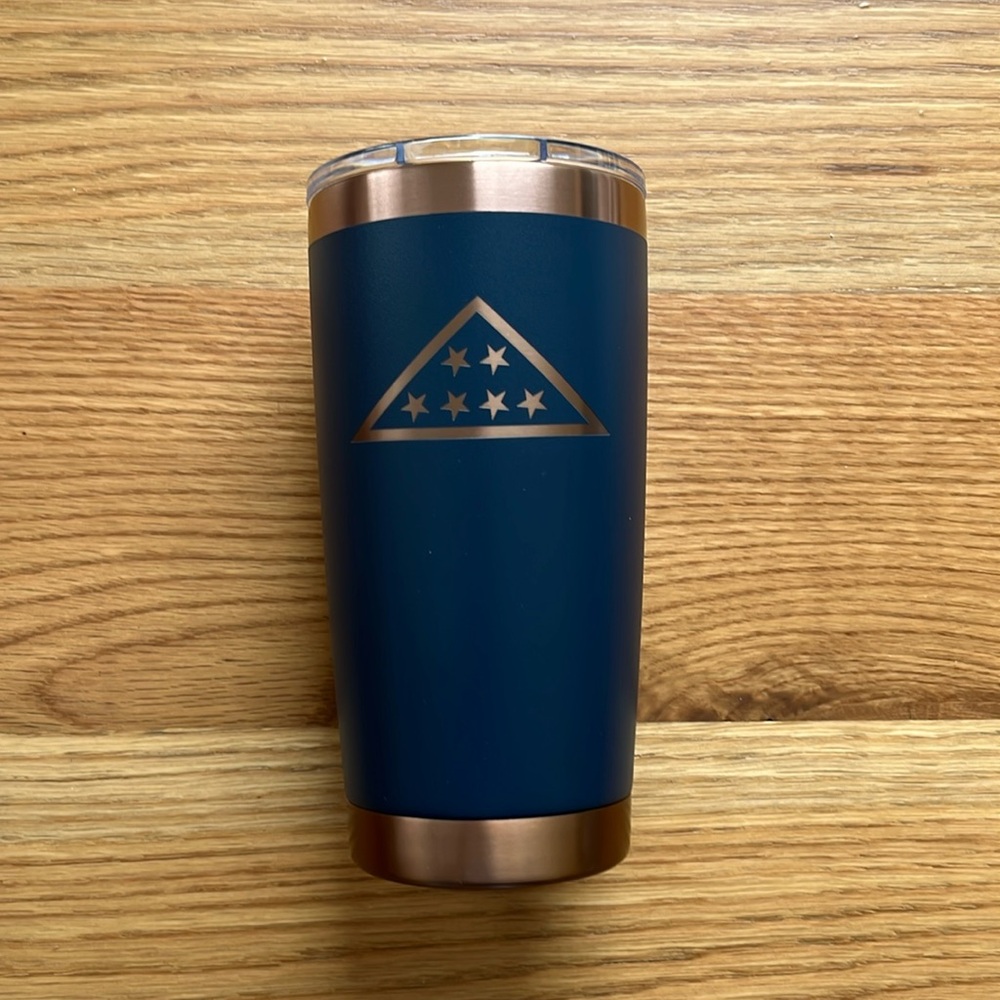 BNWT Limited Edition Yeti / Fold of Honor 20oz Tumbler
